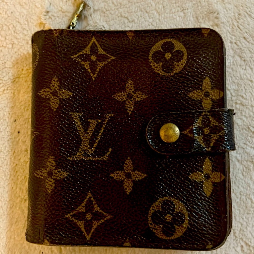 VINTAGE LOUIS  VOUITTON LV MONOGRAM COMPACT WALLET ZIPPY SNAP